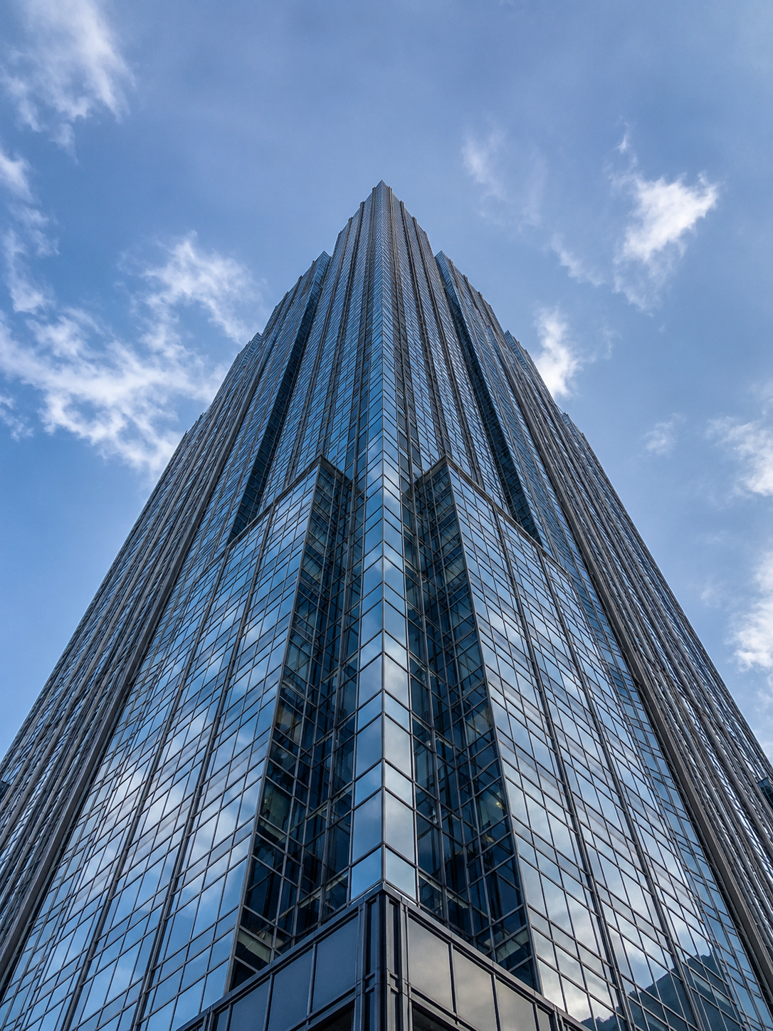 HDP HOLDINGS homepage